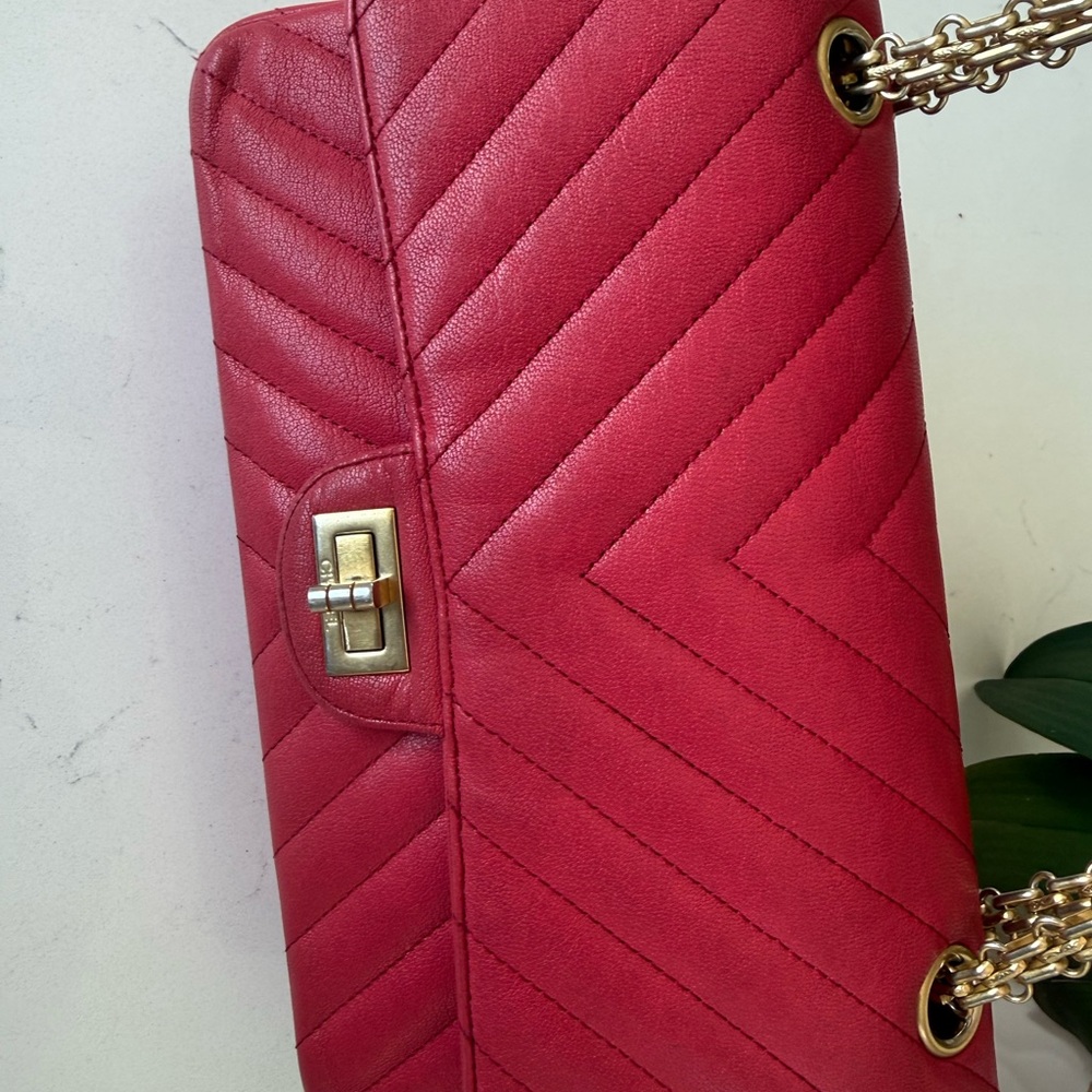 Chanel Chevron Lambskin Double Flap Double Chain Bag 2.55 Red Gold Metal Fitting - Picture 2 of 16